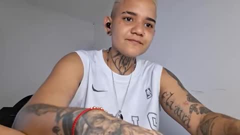 Snapshot of femboy666sixx_ chatting on 28, 4, 2026 GABY666 online show from 28, 4, 2026