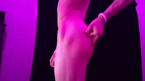 Snapshot of femboydomxxx chatting on 21, 4, 2026 femboydomxxx online show from 21, 4, 2026