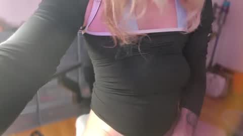 femme_mystique online show from 14, 11, 2025