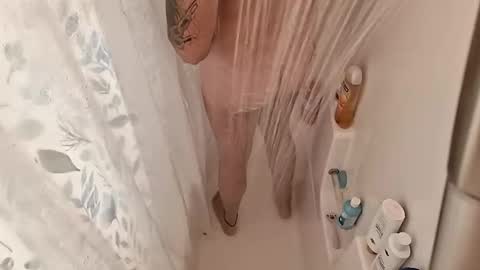 Snapshot of fenrir226453 chatting on 9, 10, 2025 fenrir226453 online show from 9, 10, 2025