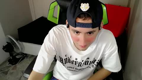 Snapshot of fernan_flow chatting on 27, 11, 2025 FERNANDO online show from 27, 11, 2025