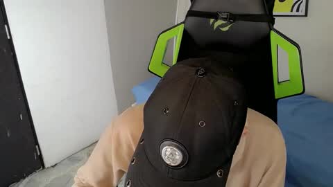 Snapshot of fernan_flow chatting on 1, 12, 2025 FERNANDO online show from 1, 12, 2025