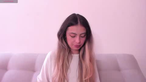 fernanda  online show from 3, 6, 2026