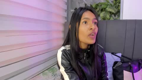 fernanda_liie_ online show from 19, 12, 2025