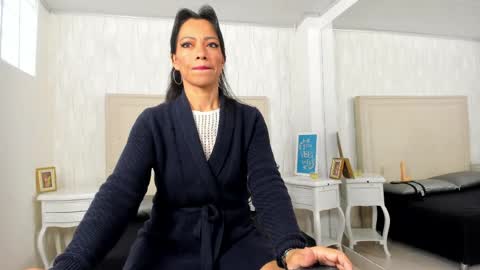 Fernanda  online show from 6, 5, 2026