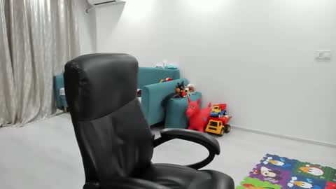 Snapshot of fetishcatalea chatting on 9, 10, 2025 Catalea DM online show from 9, 10, 2025