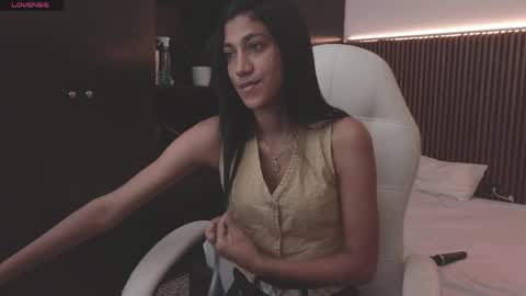 Snapshot of ffreyja_ chatting on 8, 4, 2026 Freyja online show from 8, 4, 2026