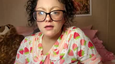 Snapshot of fieryminx67 chatting on 19, 9, 2025 fieryminx67 online show from 19, 9, 2025