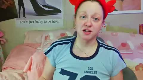 Snapshot of fieryminx67 chatting on 25, 10, 2025 fieryminx67 online show from 25, 10, 2025