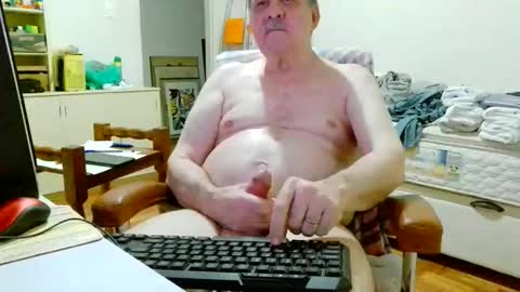 Snapshot of filhober chatting on 20, 4, 2026 filhober online show from 20, 4, 2026