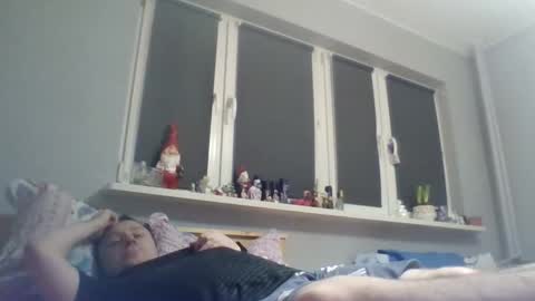 Snapshot of filipek757 chatting on 21, 12, 2025 filipek757 online show from 21, 12, 2025