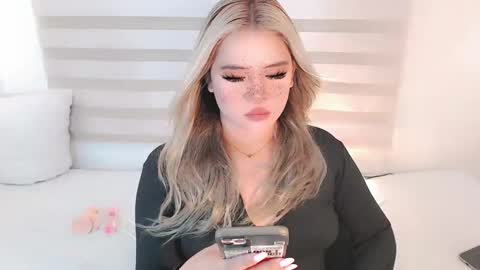 Snapshot of filipina_slutty69xxx chatting on 8, 4, 2026 Angela DONT FORGET TO FOLLOW AND GIVE ME APPRECIATION online show from 8, 4, 2026