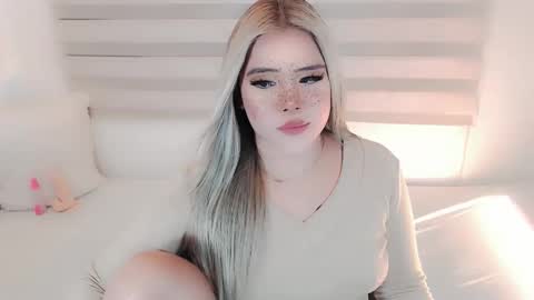 Snapshot of filipina_slutty69xxx chatting on 9, 4, 2026 Angela DONT FORGET TO FOLLOW AND GIVE ME APPRECIATION online show from 9, 4, 2026