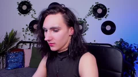 Honey Ill be waiting for you Tue Wed Thu Fri Sat Sun 10am-5pm online show from 22, 1, 2025