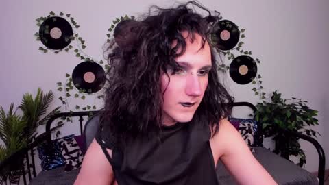 Honey Ill be waiting for you Tue Wed Thu Fri Sat Sun 10am-5pm online show from 25, 1, 2025