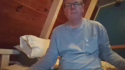 Snapshot of finderfiner chatting on 2, 3, 2025 finderfiner online show from 2, 3, 2025