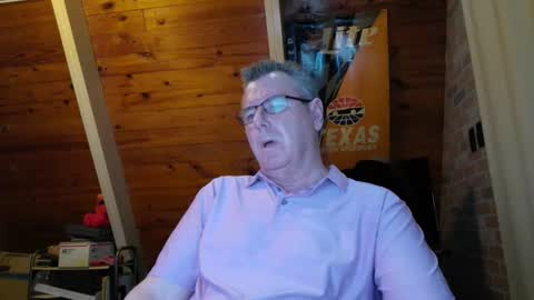 Snapshot of finderfiner chatting on 17, 4, 2026 finderfiner online show from 17, 4, 2026