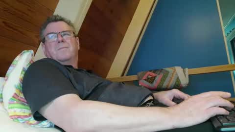 Snapshot of finderfiner chatting on 25, 4, 2026 finderfiner online show from 25, 4, 2026