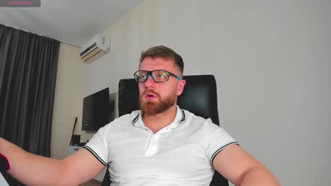 FindomGuyXXX online show from 5, 3, 2026