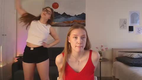 Snapshot of findweyout chatting on 22, 3, 2026 findweyout online show from 22, 3, 2026