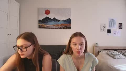 Snapshot of findweyout chatting on 26, 4, 2026 findweyout online show from 26, 4, 2026