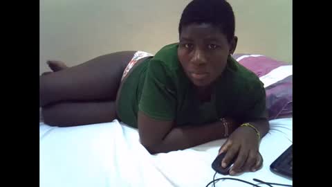 Snapshot of fine_nes chatting on 26, 4, 2026 fine_nes online show from 26, 4, 2026