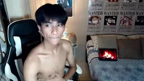 Snapshot of fineboii_rey18 chatting on 5, 5, 2026 fineboii_rey18 online show from 5, 5, 2026
