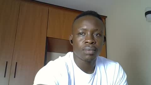 Snapshot of fineebony chatting on 18, 1, 2026 HOT AND SWEET online show from 18, 1, 2026