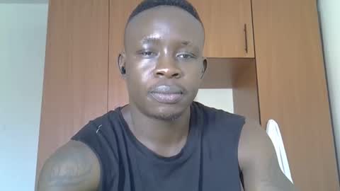 Snapshot of fineebony chatting on 19, 1, 2026 HOT AND SWEET online show from 19, 1, 2026