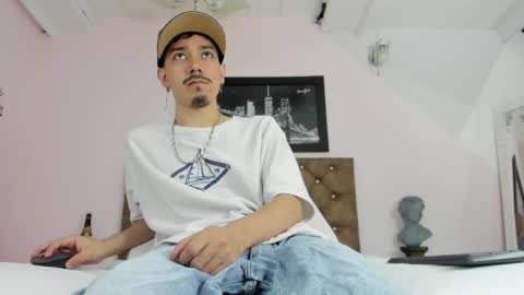 Snapshot of finn_jackson chatting on 25, 4, 2026 finn_jackson online show from 25, 4, 2026