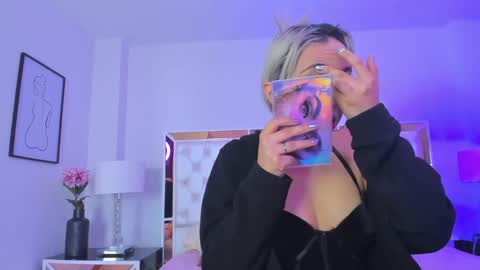 Snapshot of finnky1 chatting on 5, 2, 2025 finnky1 online show from 5, 2, 2025