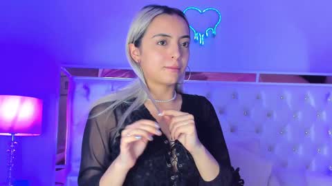 Snapshot of finnky1 chatting on 8, 3, 2025 finnky1 online show from 8, 3, 2025