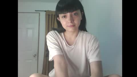 Snapshot of finnky1 chatting on 5, 11, 2025 finnky1 online show from 5, 11, 2025