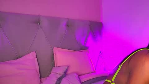 Fiorela Lenin  online show from 3, 2, 2025