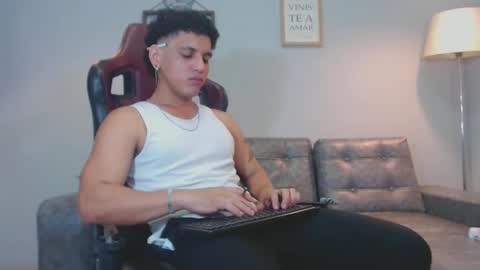 Snapshot of fire_boy69 chatting on 21, 11, 2025 fire_boy69 online show from 21, 11, 2025