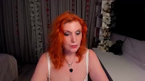 Snapshot of fire_foxone chatting on 11, 11, 2025 FireFox online show from 11, 11, 2025