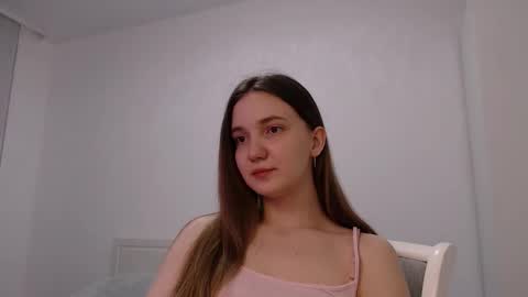 fireflies_fly_ online show from 22, 2, 2026