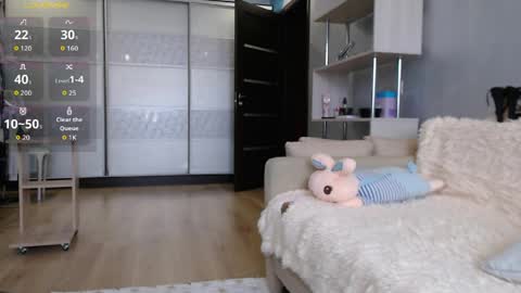 ArinaimasCute online show from 1, 4, 2026