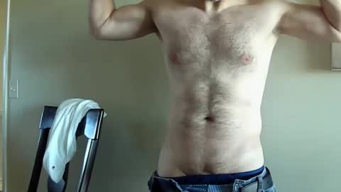 Snapshot of fithubby80 chatting on 7, 1, 2026 fithubby80 online show from 7, 1, 2026