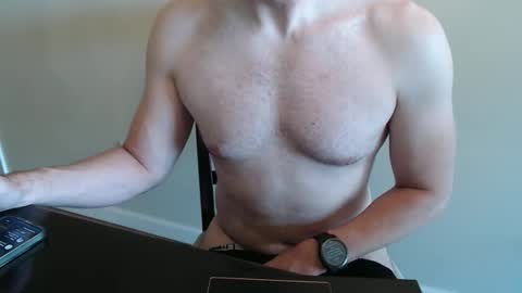 Snapshot of fithubby80 chatting on 28, 3, 2026 fithubby80 online show from 28, 3, 2026