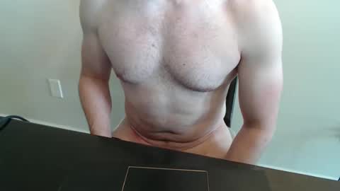 Snapshot of fithubby80 chatting on 3, 4, 2026 fithubby80 online show from 3, 4, 2026