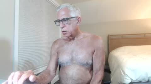 Snapshot of fitman999 chatting on 9, 7, 2026 Jon online show from 9, 7, 2026