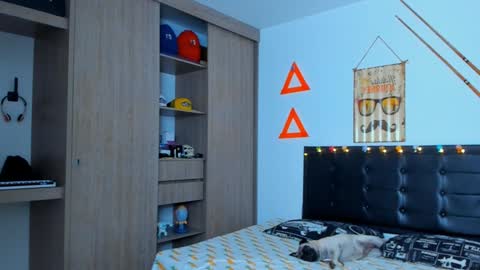 Elias Valencia online show from 2, 2, 2025