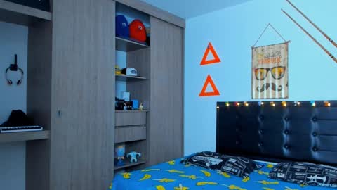 Elias Valencia online show from 4, 2, 2025