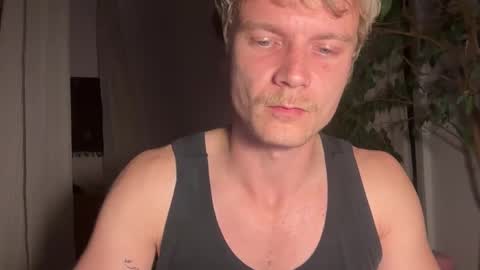 Snapshot of fituniformguy chatting on 28, 4, 2026 fituniformguy online show from 28, 4, 2026