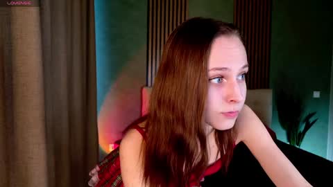 Snapshot of fixielu chatting on 26, 5, 2026 im Linda please give me thumbs up online show from 26, 5, 2026