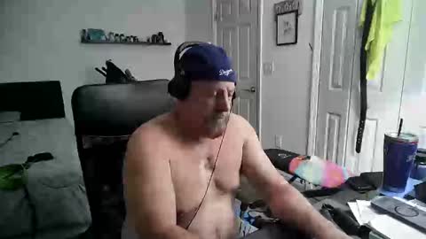 Snapshot of flaguy3233 chatting on 13, 2, 2025 Florida guy online show from 13, 2, 2025