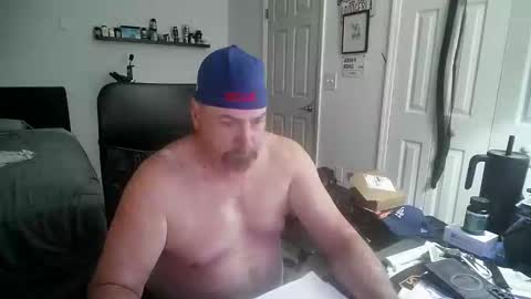Snapshot of flaguy3233 chatting on 7, 1, 2026 Florida guy online show from 7, 1, 2026