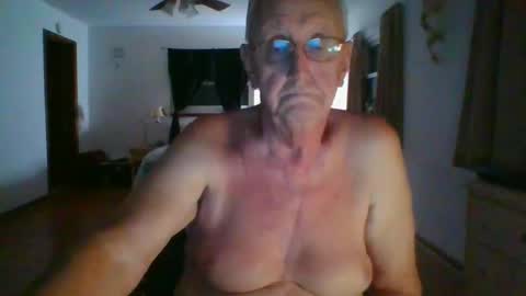 Snapshot of flamale65to chatting on 5, 3, 2026 flamale65to online show from 5, 3, 2026