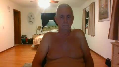 Snapshot of flamale65to chatting on 16, 4, 2026 flamale65to online show from 16, 4, 2026